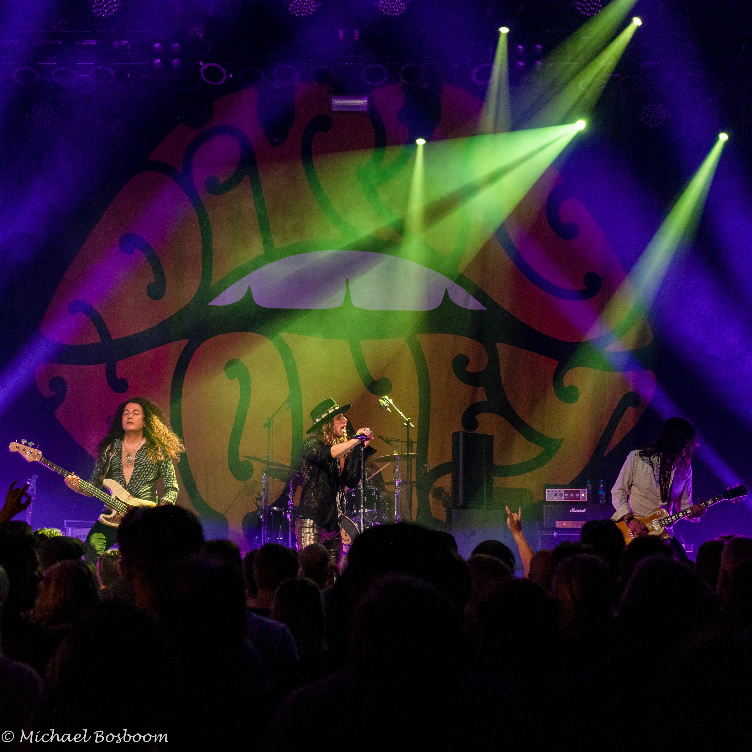 De Amerikaanse rockband Dirty Honey in onze grote zaal - Foto door Michael Bosboom